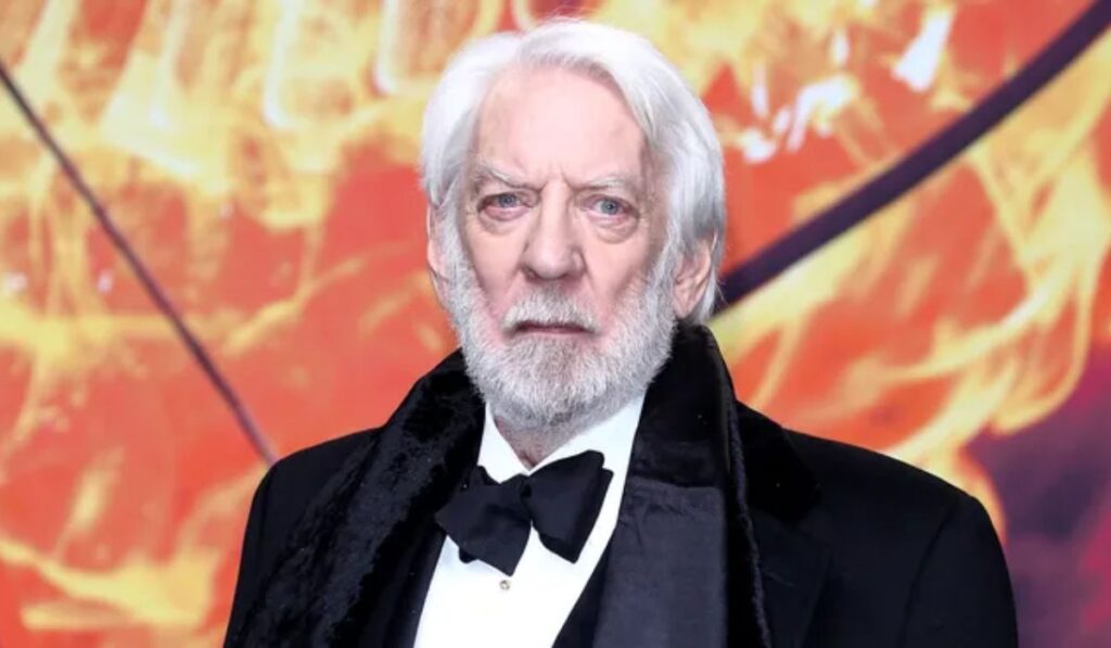 Donald Sutherland dies at 88