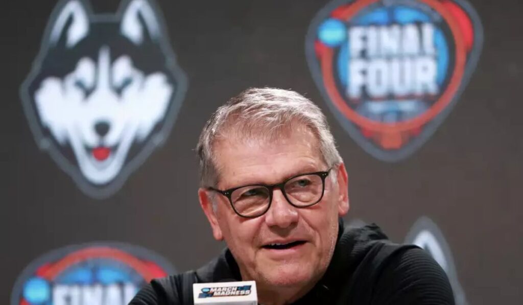 Geno Auriemma