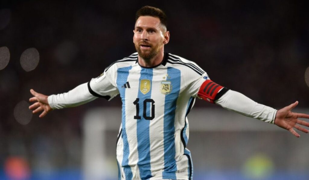 lionel Messi breaks record jpg