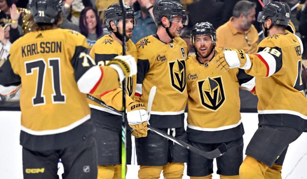 Golden Knights extend win streak, Ducks snap losing streak in NHL game.