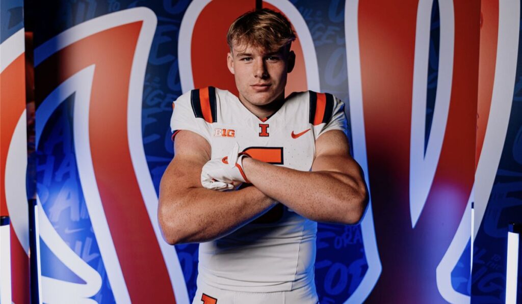 Illinois flips three-star in-state tight end Logan Farrell from North Carolina.