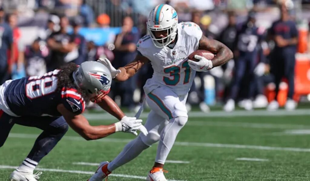 NFL Fans Demand Rule Change After Controversial Dolphins-Patriots Game